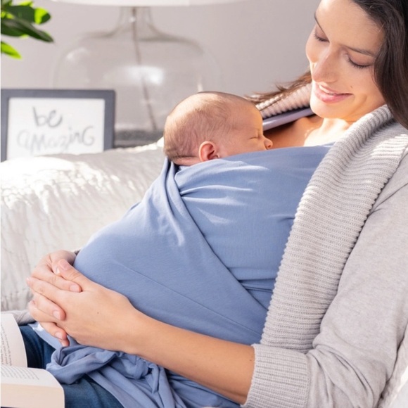 Seraphine Other - Seraphine skin to skin sleeveless top in blue size M